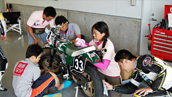 2011.9.11 2輪　主婦でも出来るレース参戦！「ブヒ！でもわかる！ミニモト4耐」Photo.18